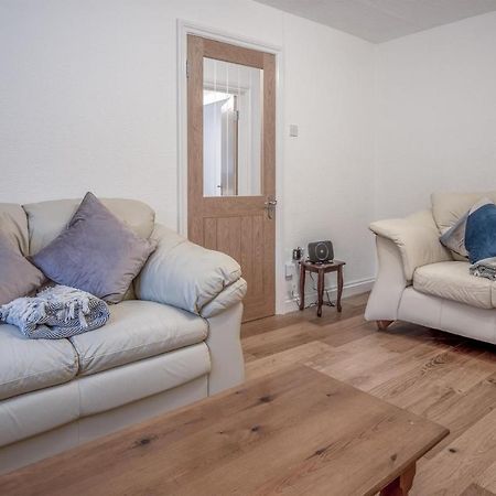 Holloway - 2 Bedroom Cottage - Stepaside Stepaside  Bagian luar foto